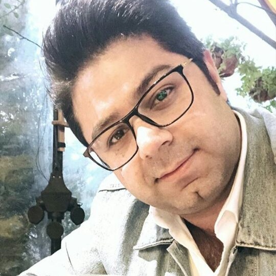 دانلود آهنگ حجت اشرف زاده روز و شب به یاد عشقت ای یار
